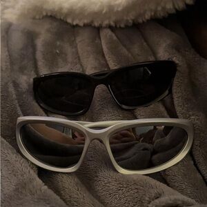 Stylish Black and White Sunglasses Set